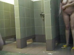 Web voyeur blonde shower-room