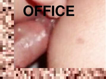 ???? ?????? ?? ????? ??? ?? ??? - Iranian secretary has sex in her office