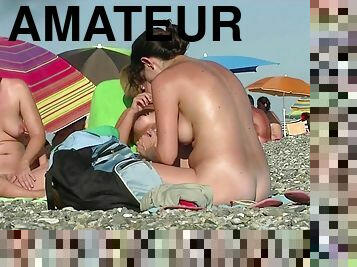 Naked Beach Ladies Spycam from Beach