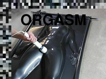 Orgasm In Vacbed