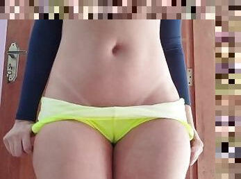 Cameltoe in micro shorts without panties