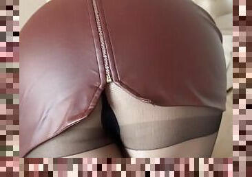 Pantyhose Milf comes home and plays part #1