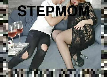 Stepmom Seduce Stepson, She Want Hot Sex 6 Min - Family Therapy