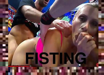 Brittany Bardot In Fisting And Squirting In A Pissing Gangbang For Milf