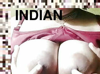 Giant Indian Big Boobs Aunty With Bra 