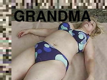 isoäiti, vanha, ulkotiloissa, kypsä, suihinotto, isoäiti-granny, milf, kova-seksi, kolmisin, kaksinpeli