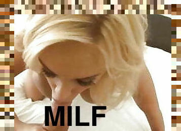 Blonde MILF Loves Her Fuck