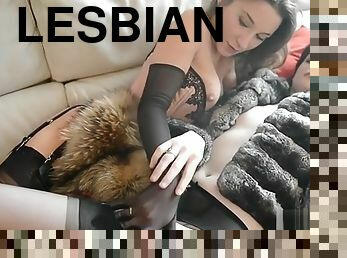 Smoking Fetish Lesbians 072 kissing FF nylons furs stilettos