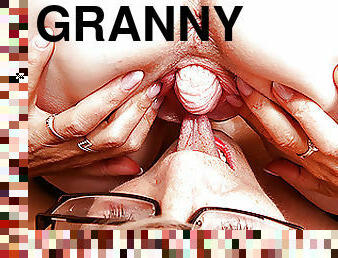 Granny&rsquo;s prolapsed cunt licked by girlfriend