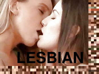 Hot Lesbian Kiss