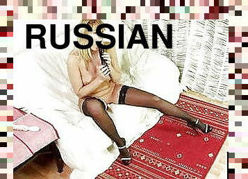 Single Russian mommy Anna SHUPILOVA 41yo masturbates &amp; fucks