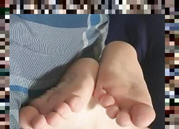 Sexy foot tease