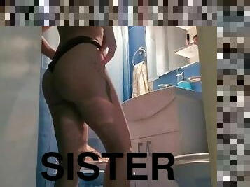 Spying on my stepsister while she's trying mom's pantyhose