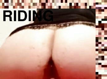 Big ass sluts first time riding a dildo