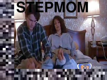 Stepmom and son sexual intensions in home