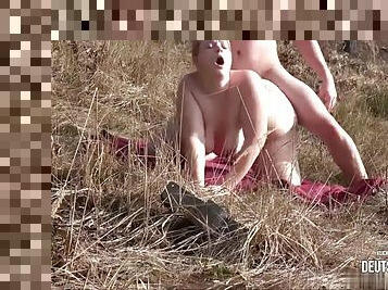 Outdoor Sex with BBW amateur porn video
