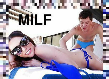 Pool boy Rion cums in MILF Ariella's juicy pussy - ariella ferrera exploited outdoors