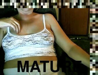 Chubby mature on webcam