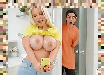 Jordi Catches Blondie Fesser In The Bathroom Taking Naughty Pictures - Blondie fesser