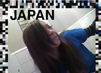 Japanese girls peeing in japanese toilet voyeur video