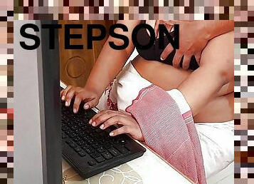 Stepson fucked Stepmom while Typing computer with big Ass with Clear Hindi audio - Indian sex