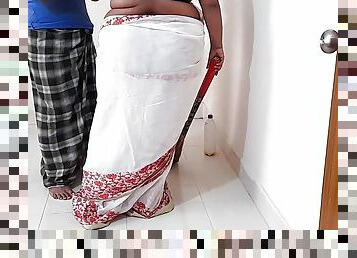 (Tamil Maid Ki Jabardast Chudai malik ke beta) Indian Maid Fucked by the owner&#039;s son while sweeping house - Part 2