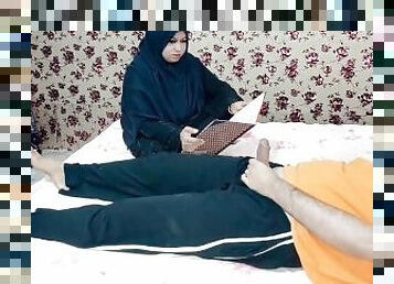 My Muslim Hijab Step Sister Jerking Off My Dick
