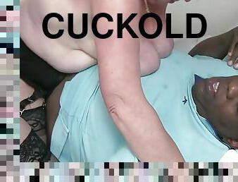 Reverse cuckold after wedding ffm threesome