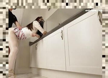 Lonely Wife In White Pantyhose And High Heels Fucks The Plumber ?????????????????????????????