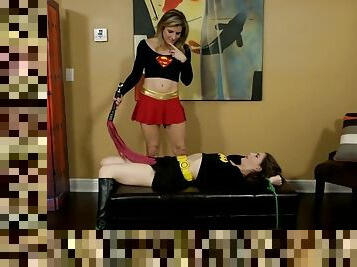 Molly Jane & Corey Chase - Batwoman vs Superman