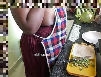 Indian maid pussy fucking with brinjal