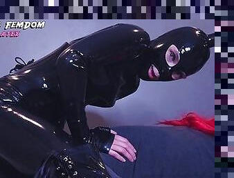 Facesitting Femdom In Full Latex: Controlling his breath with with her rubber ass