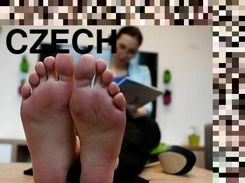 Psychologist treating Jack's foot fetish (foot worship, high heels, big feet, sexy soles, nice toes)